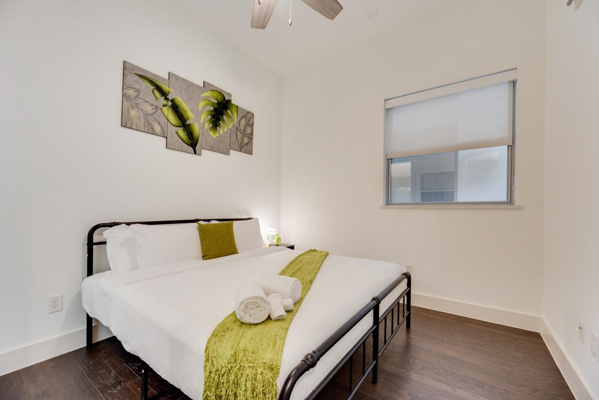 Snappy Loft Style 2Br I Gym I Parking I Workspace Dallas Exterior photo